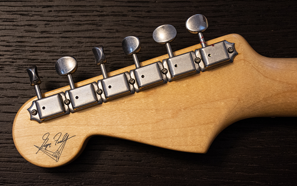 54 Strat headstock.jpg