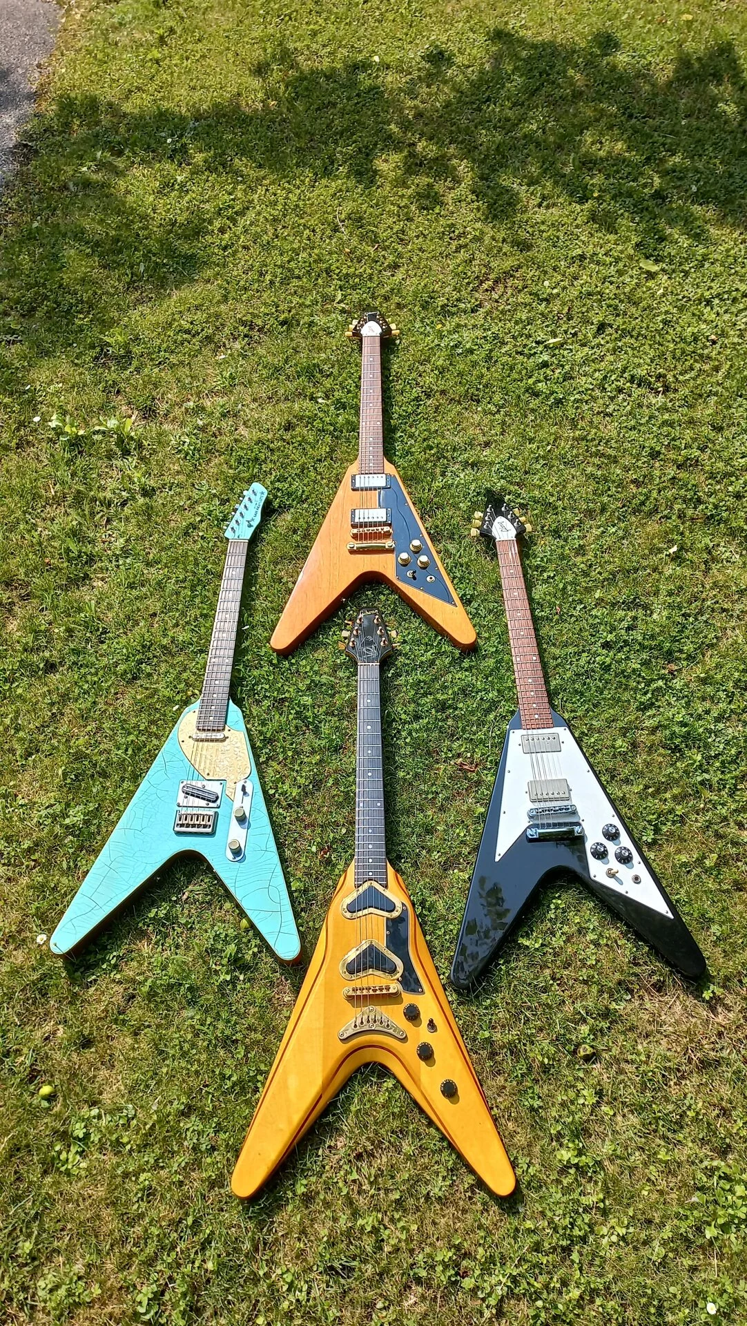 76 Flying Vs 11.webp