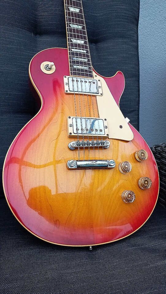 83 Gibson Les Paul Standard 1980 32.jpg