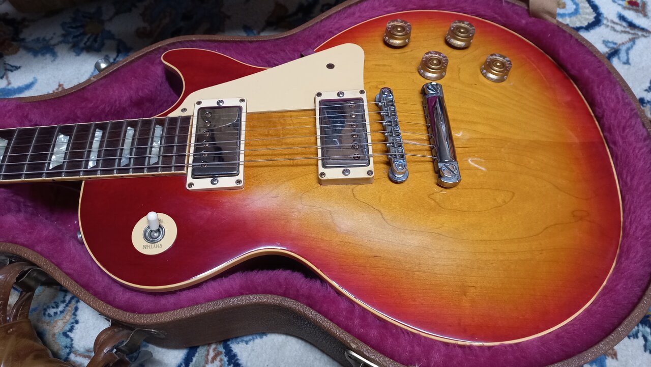 83 Gibson Les Paul Standard 48.jpg