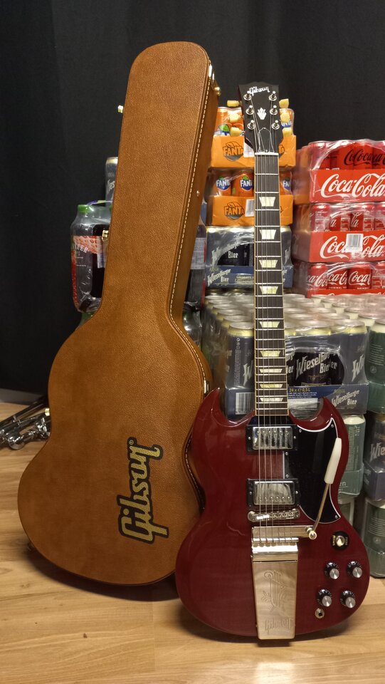 86 Gibson SG Standard 61 Maestro Vintage Cherry 66.jpg