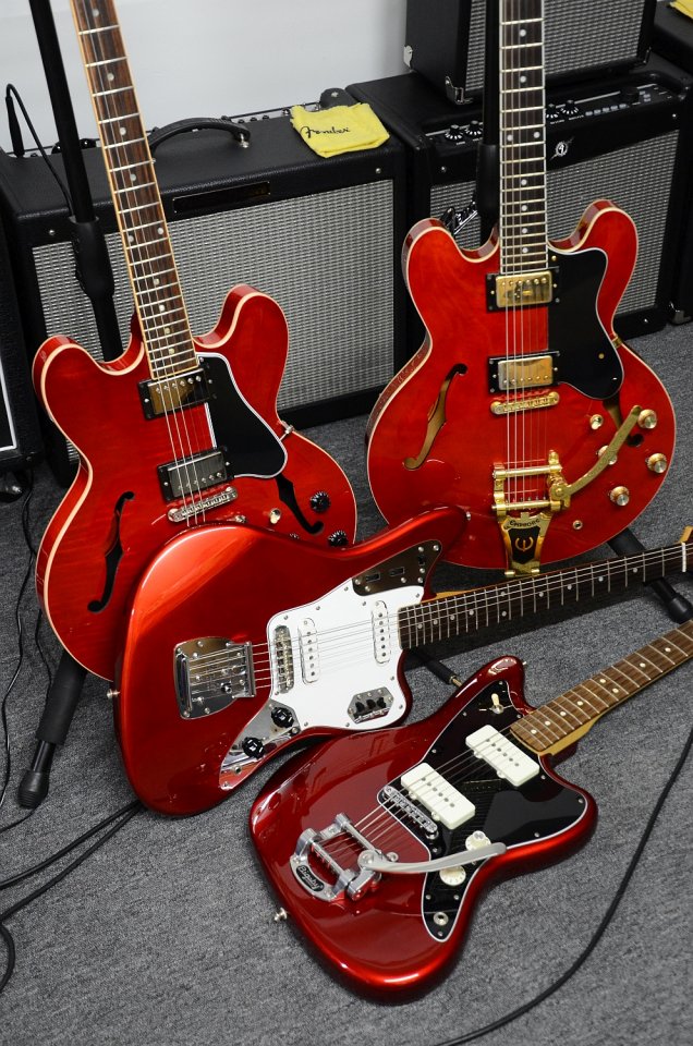 87 Red 03.jpg