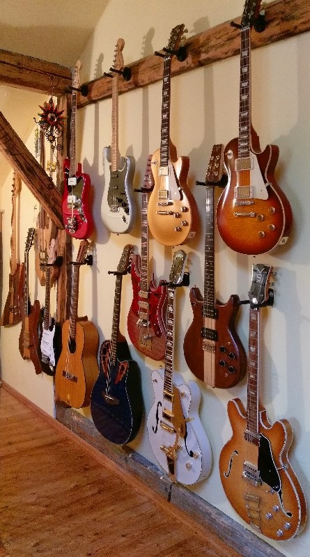 99 Gitarren 21.jpg