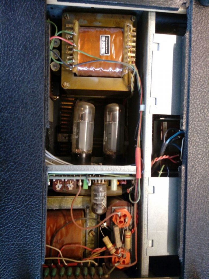 9d8025e5-83a1-4f33-8ed2-f6ce95aa2bb8.jpg