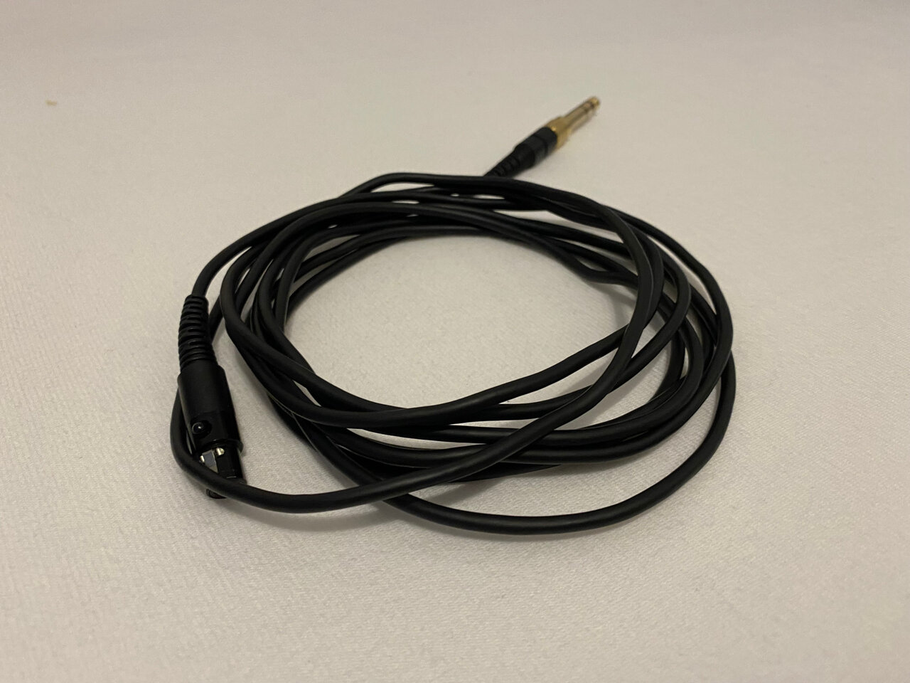 AKG_K702_Bild_05.JPG