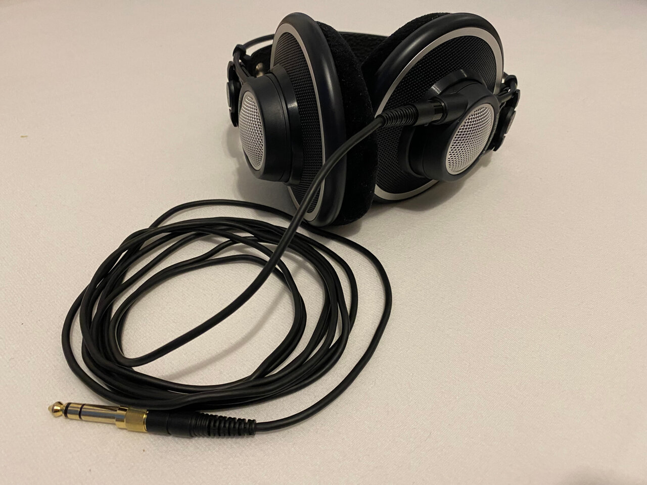 AKG_K702_Bild_06.JPG