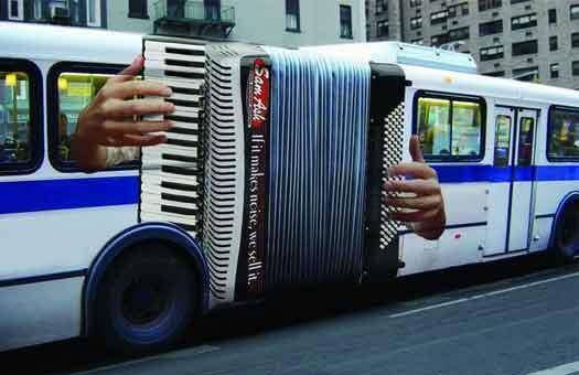 Akkordeonbus.jpg