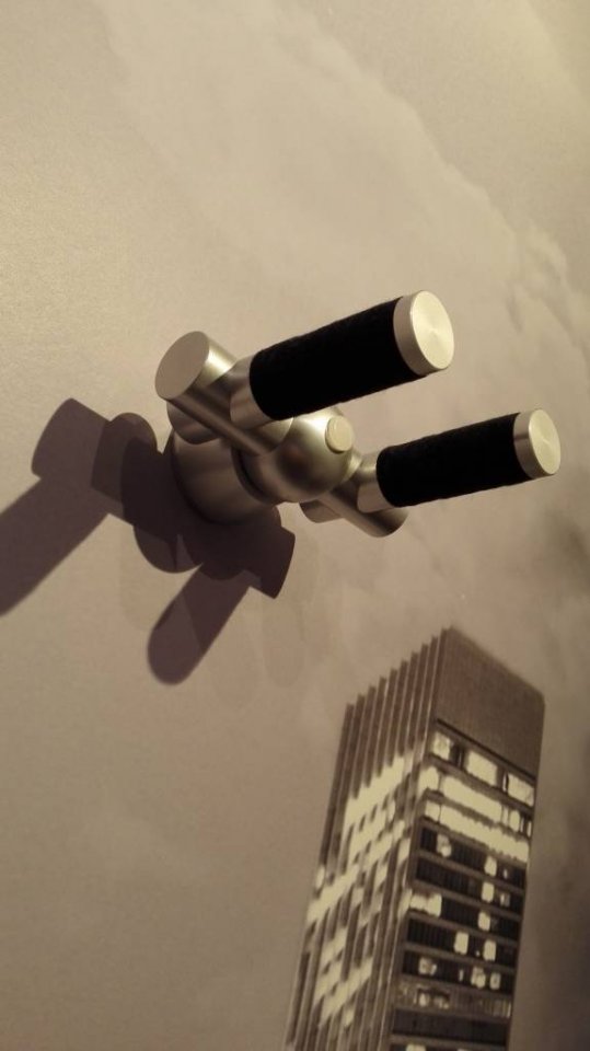 aluminum-wall-hanger-natural.jpg