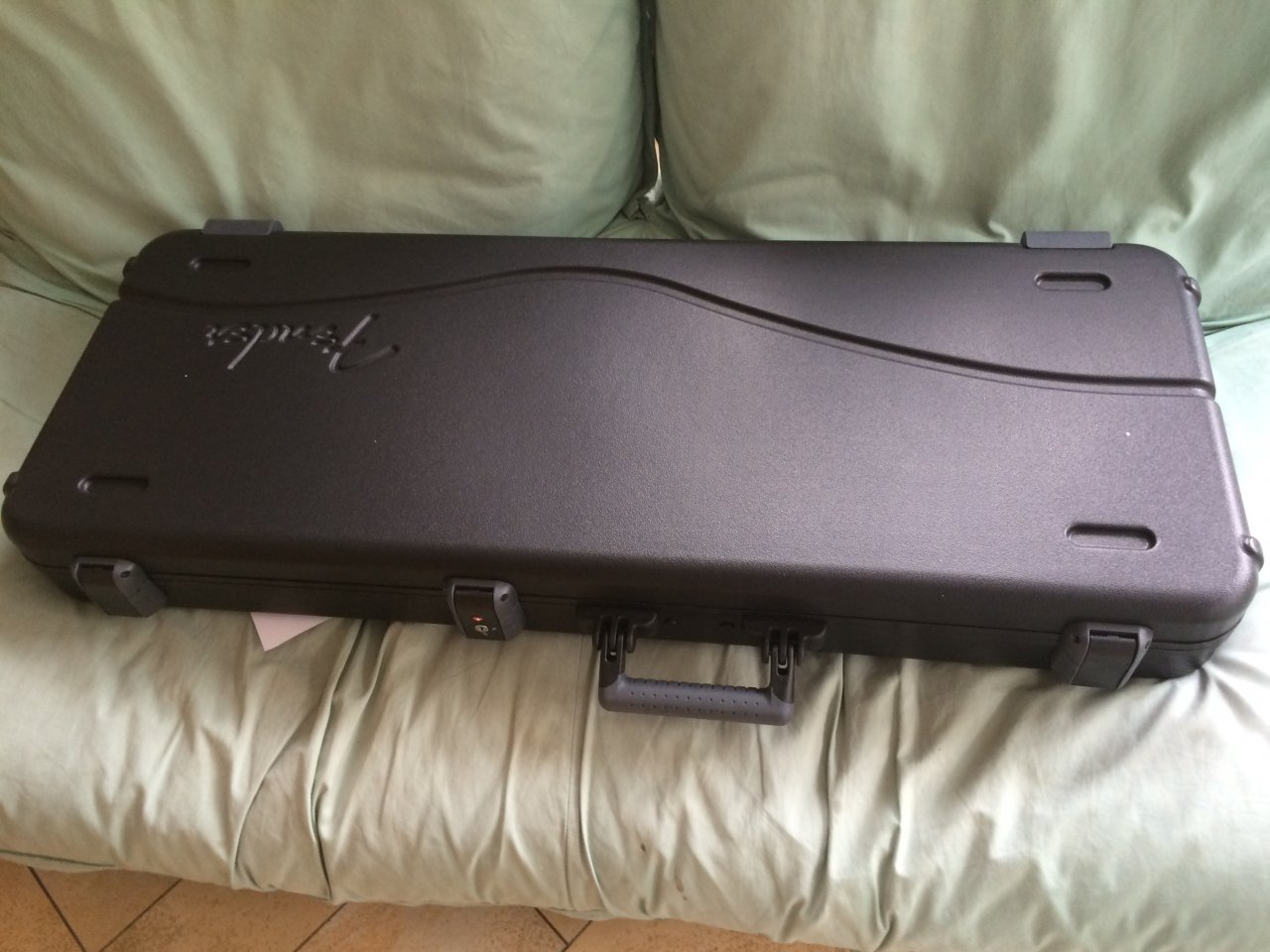 Am. Elite Unbox (3).JPG