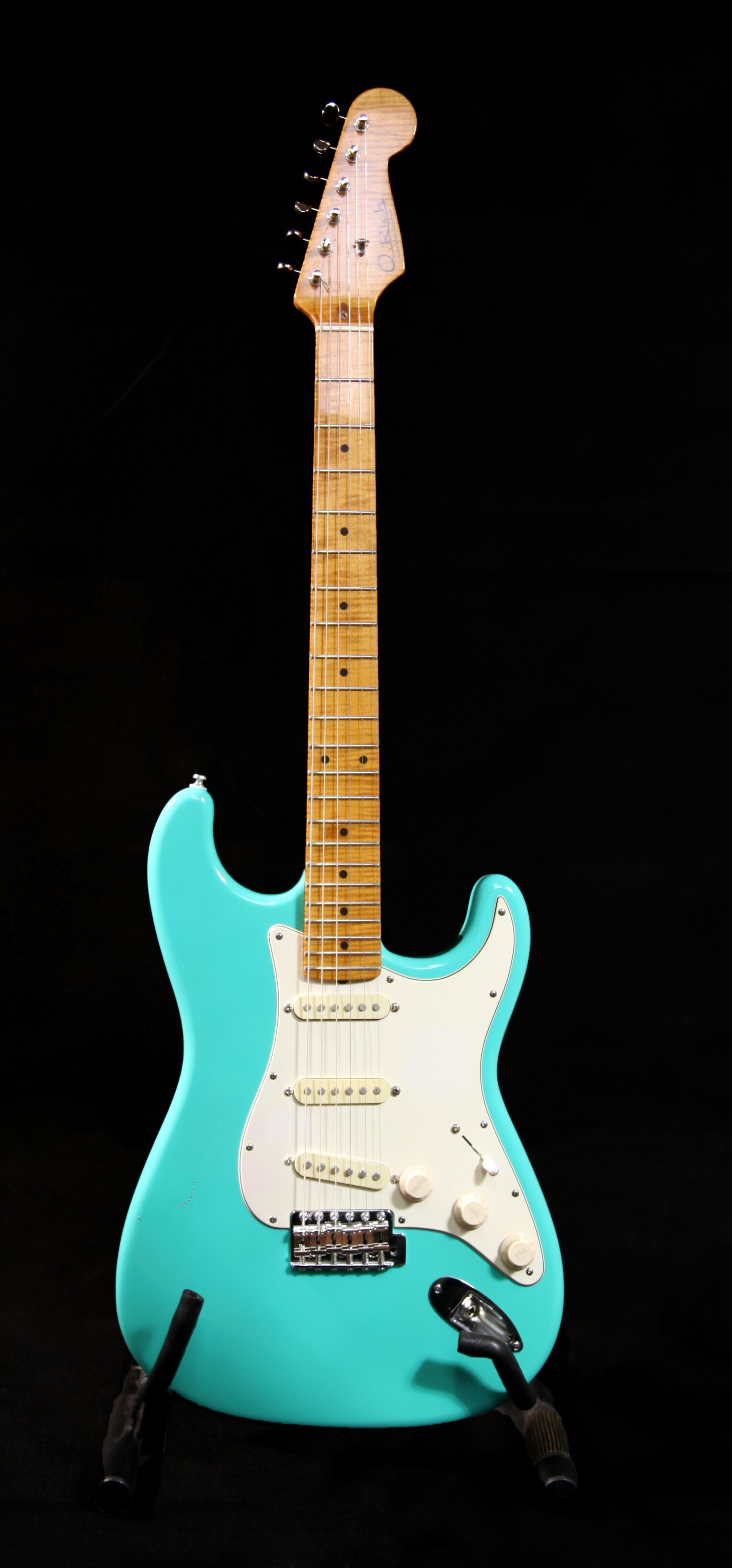 aner strat 002-1.jpg