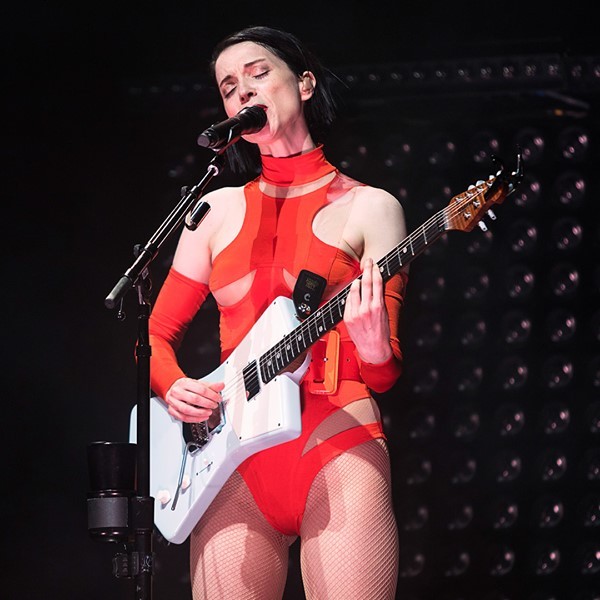 annie_clark.jpg