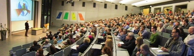 Audience2.JPG