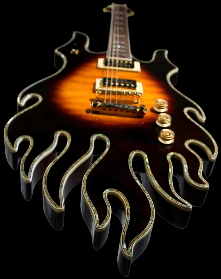 ausgefallene-gitarren_3.jpg