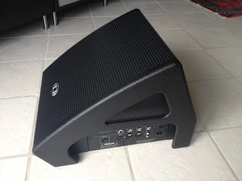 AXM12A_1.webp