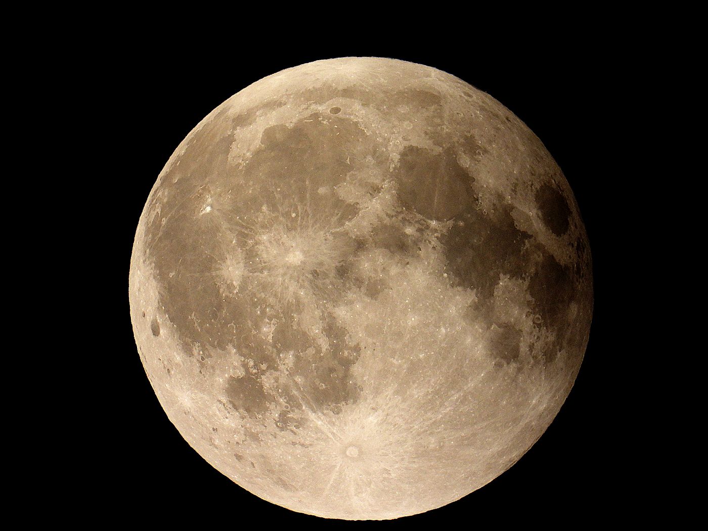 b moon - sleeping room 7.9 05 sharp-m.jpg