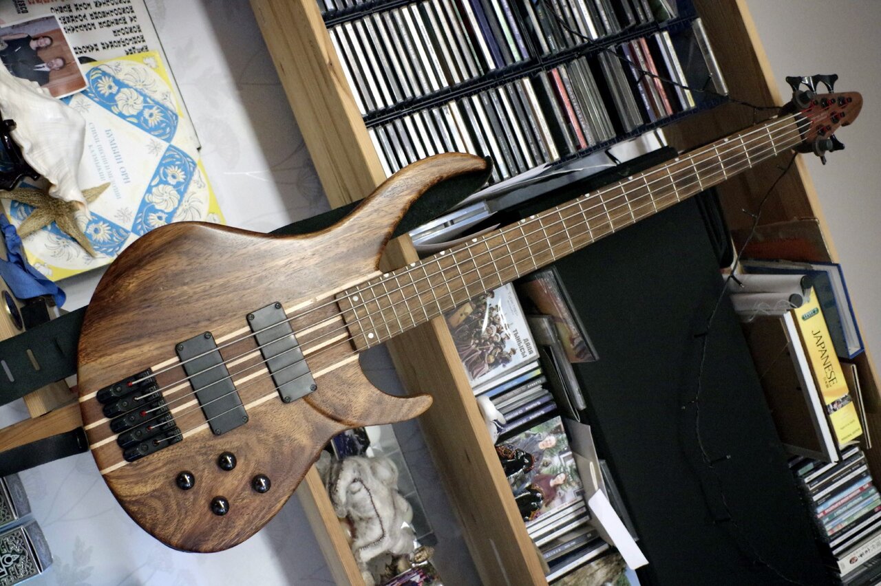 bass klein.jpg