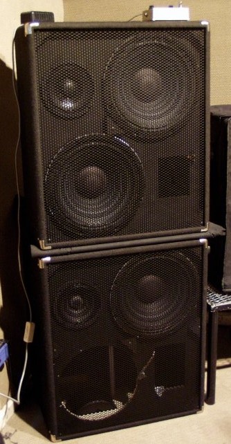 bassboxen_2008-11_1-jpg.89394