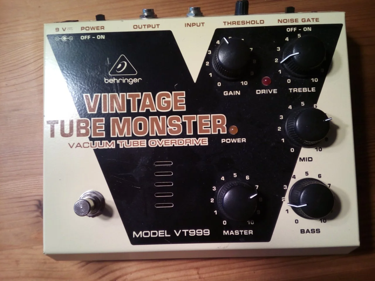 Behringer außen.jpg