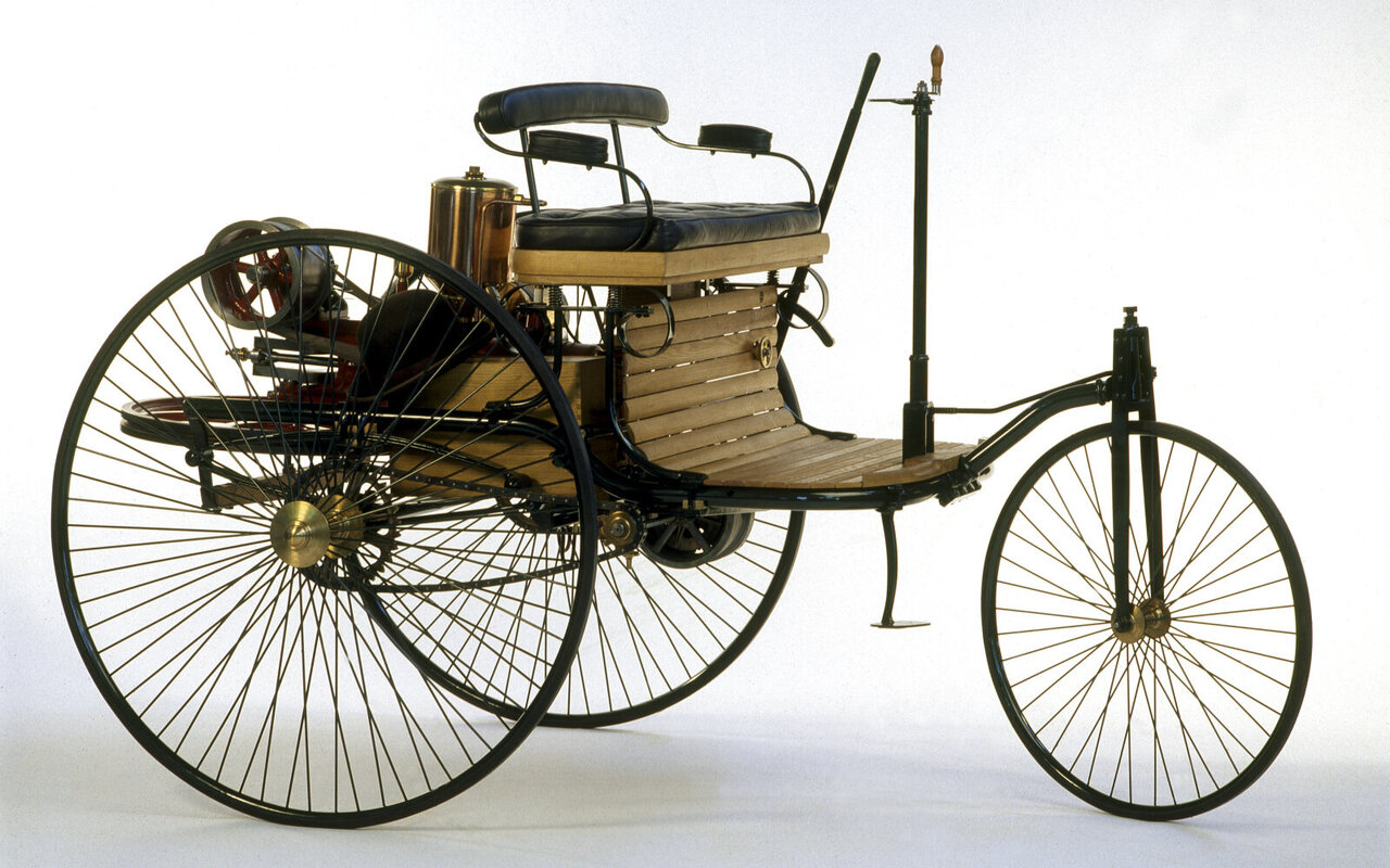 Benz-Patent-Motorwagen-Modell-1-1885---1886.jpg