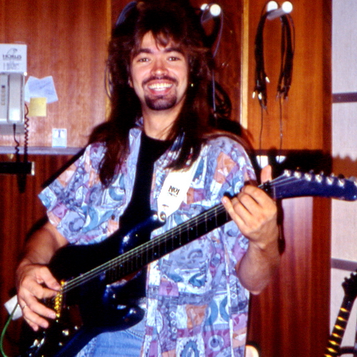 blue_guitar.jpg
