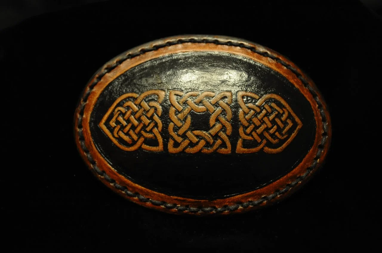 Buckle Celtic dark.JPG
