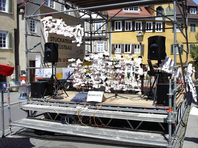 BuehneGesamt.jpg