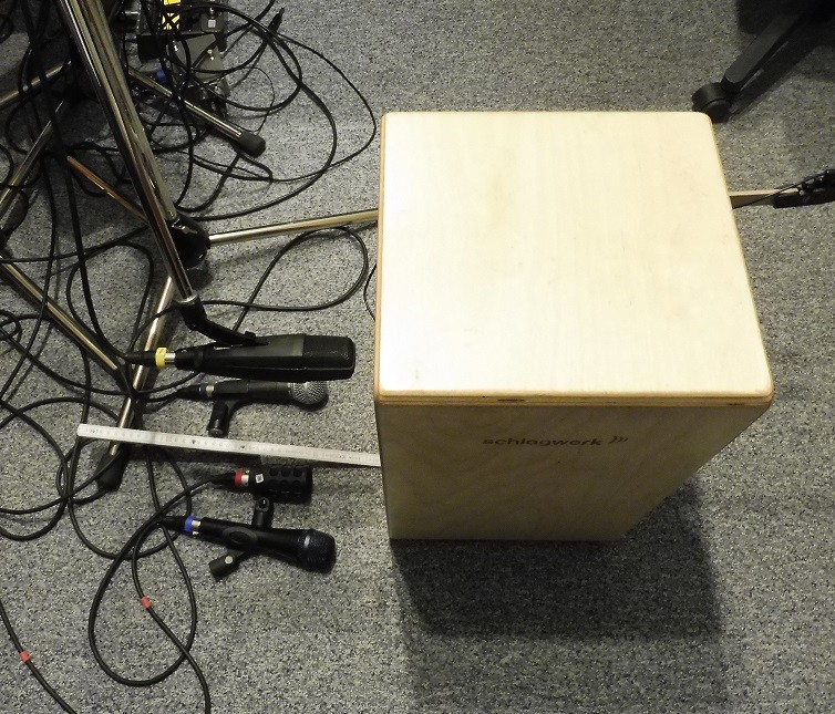 CajonMikroTest.jpg