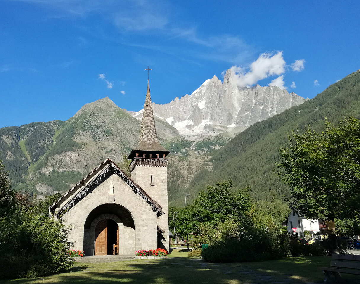 Chapelle-des-Praz-1400px.jpg