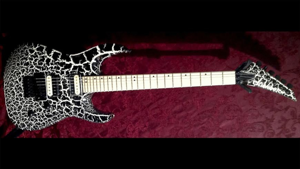 charvel crackle.jpg