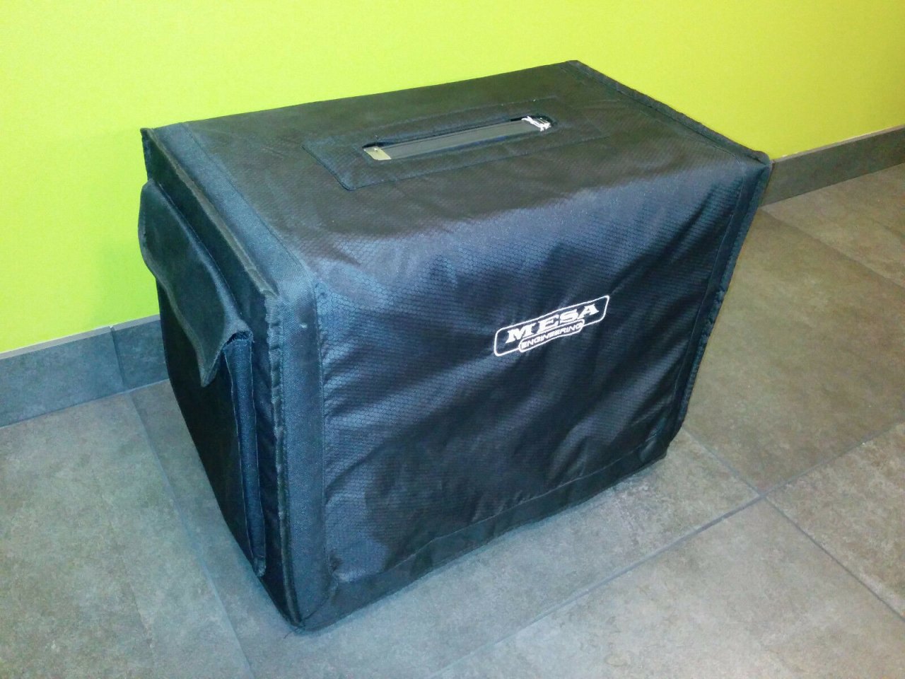 compact-cab-2.jpg