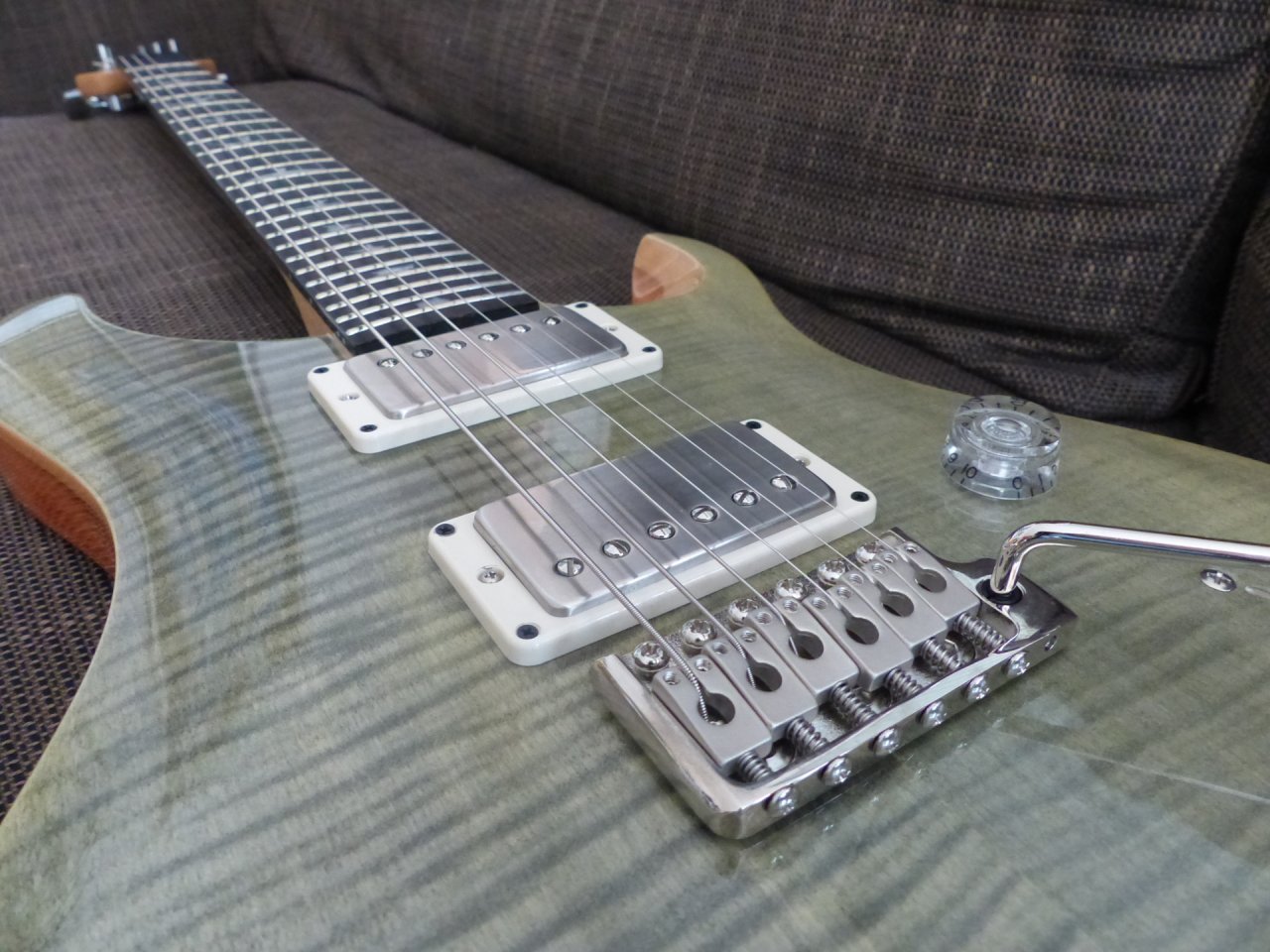 Custom 24 03.JPG