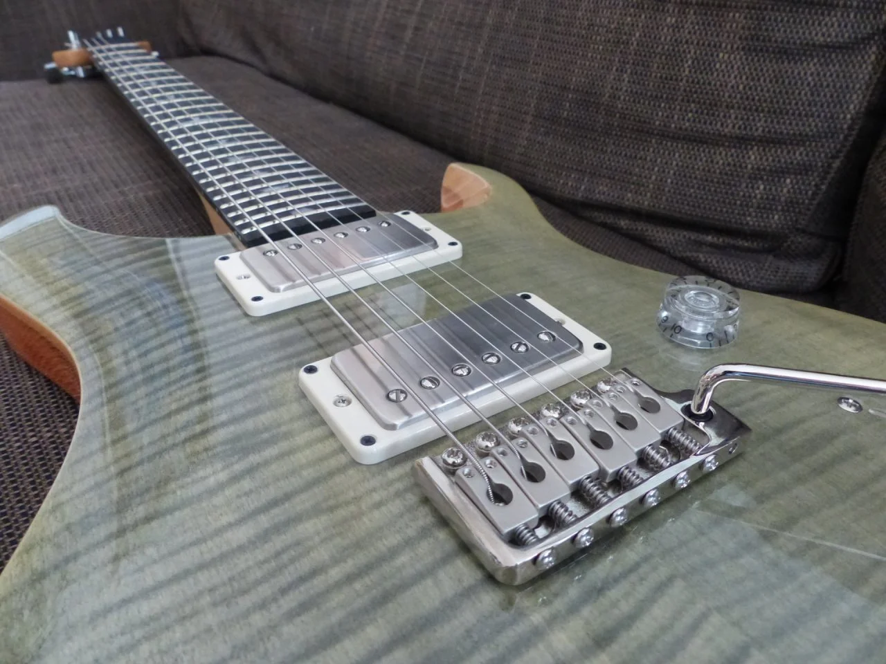 Custom 24 03.JPG
