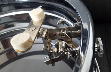 D444-4.jpg