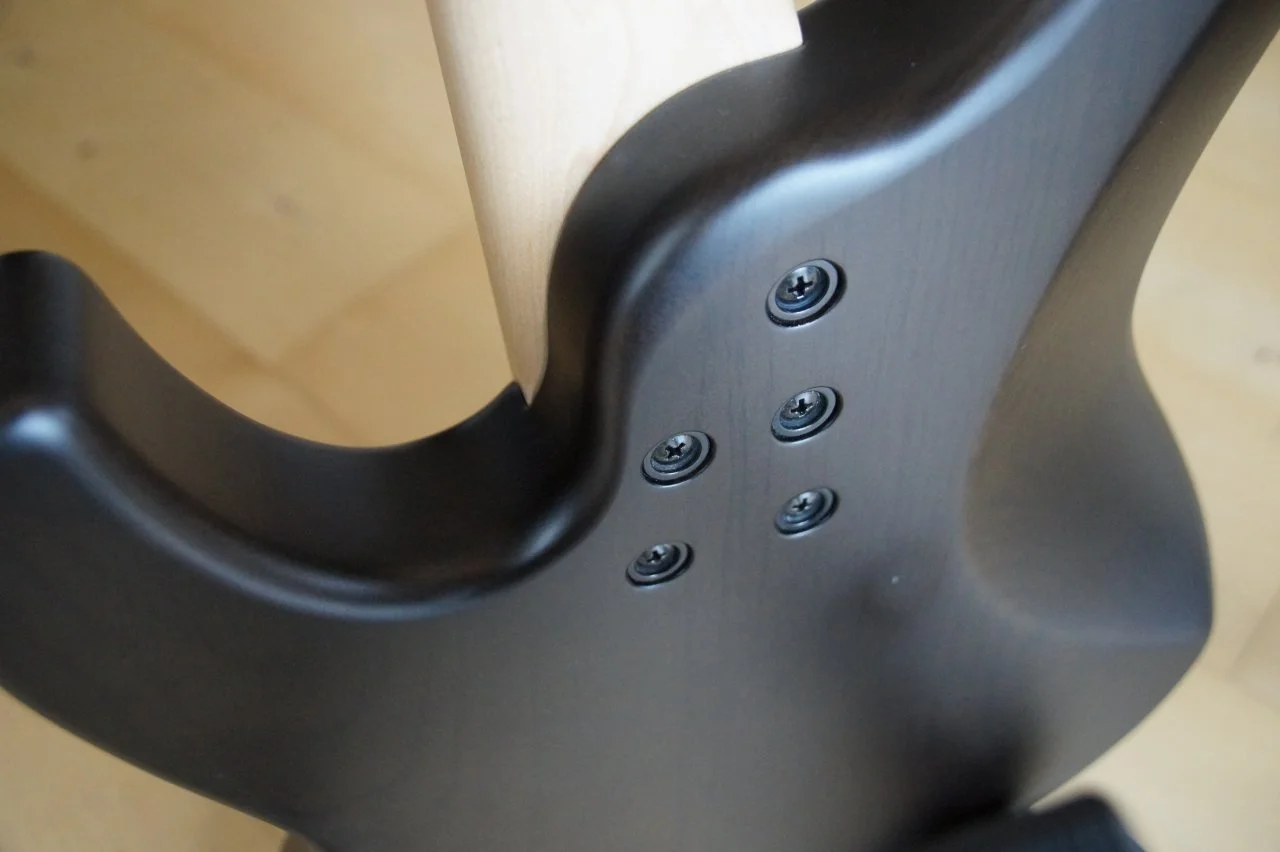 Mighty Jazz Dark Evolution Screws