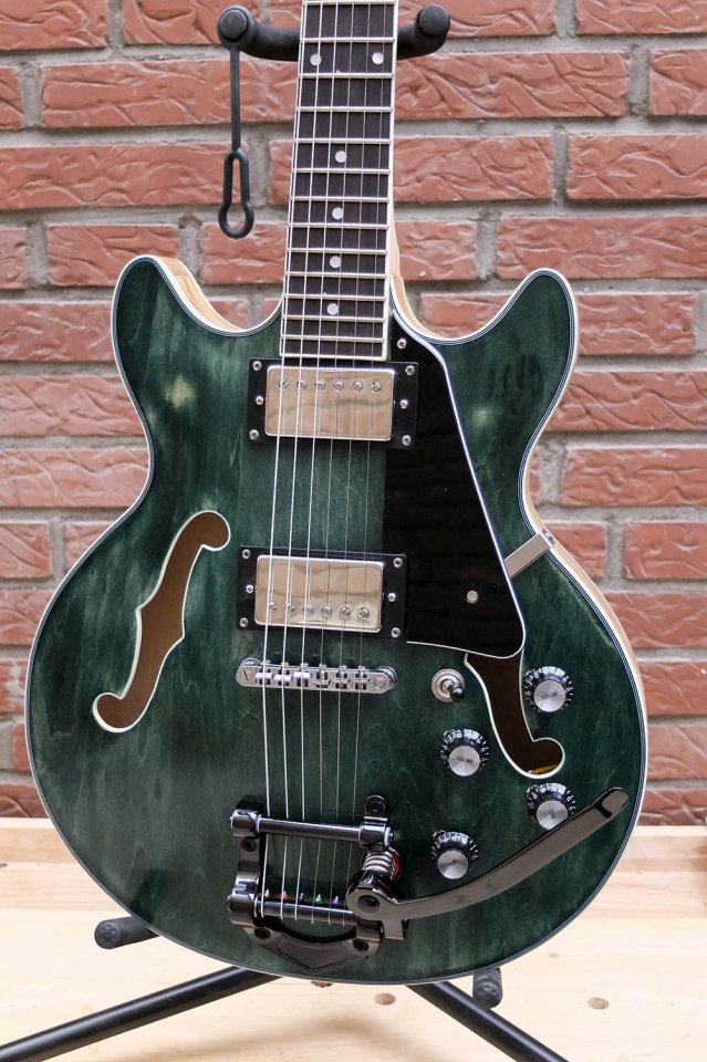 dc guitar6.jpg
