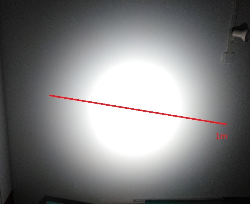 DCL_8_Spot240cm.jpg