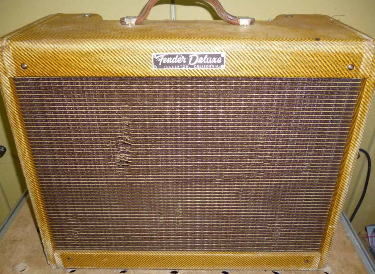 Deluxe-front.jpg