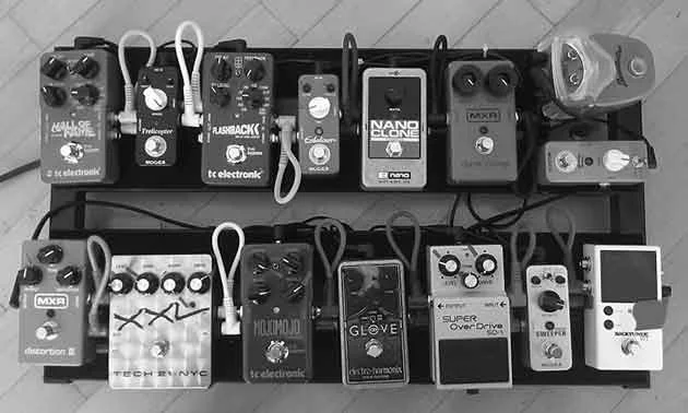Pedalboard: DIY or Buy?