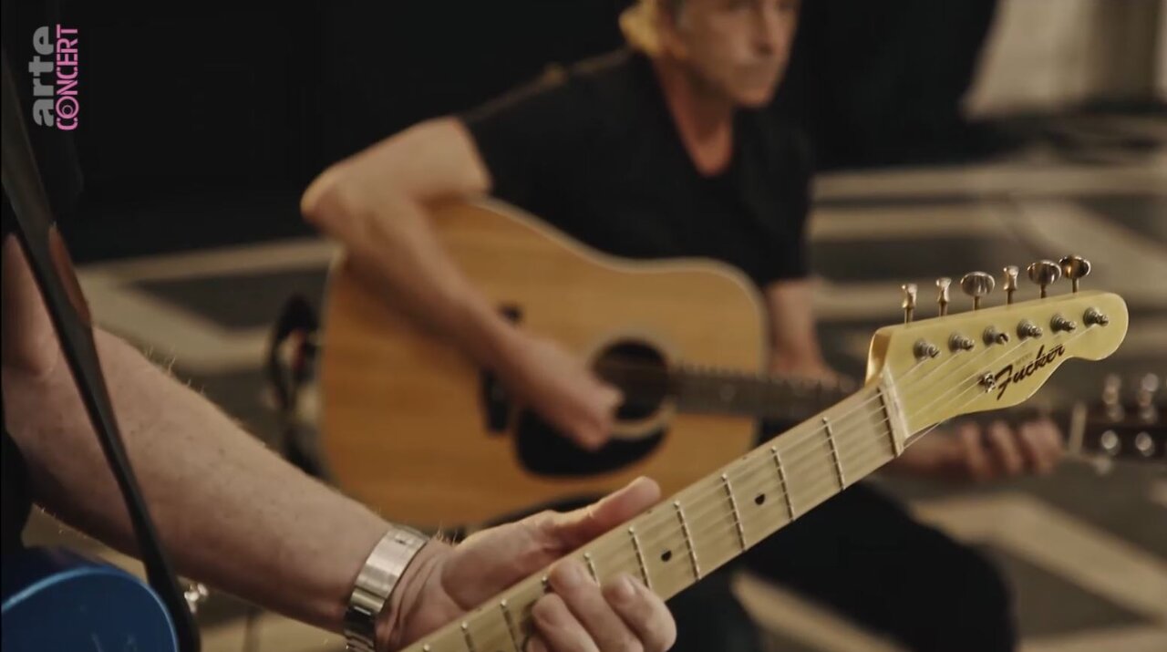 DominicMiller_Headstock.JPG