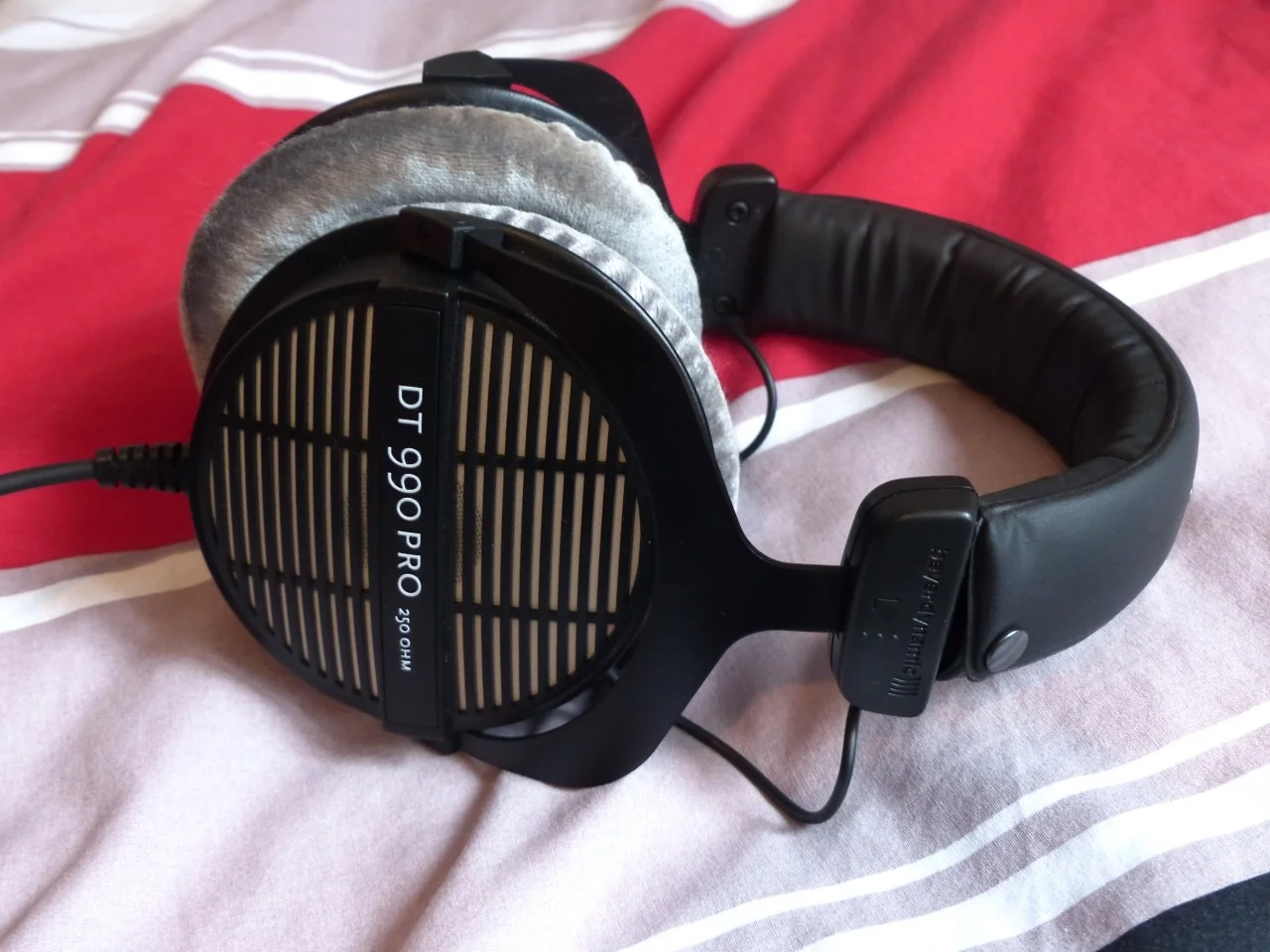 DT990 Pro Bild 01.jpg