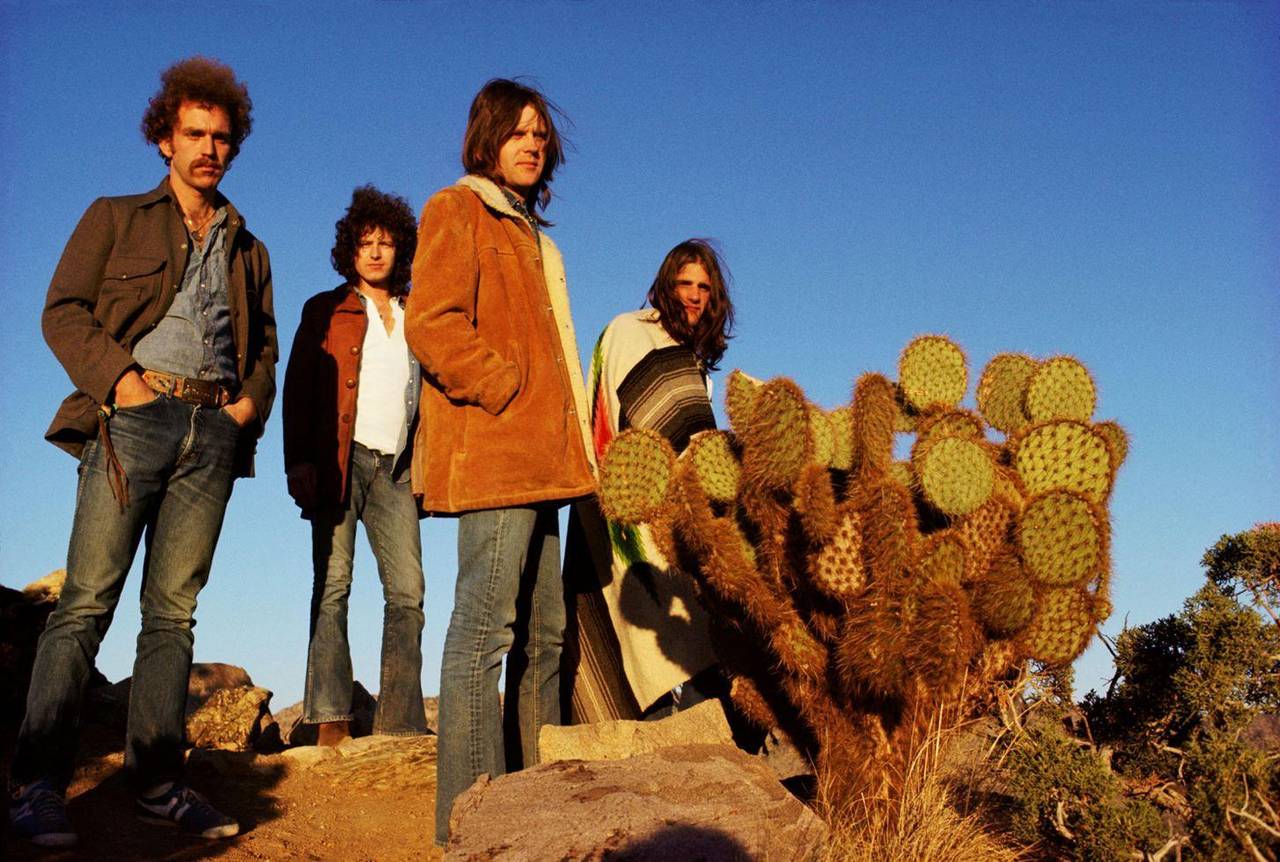 Eagles_cactus_HDC0066_l.jpg