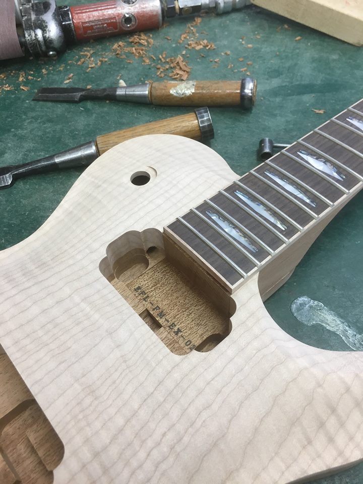 EFL-Neckjoint.jpg