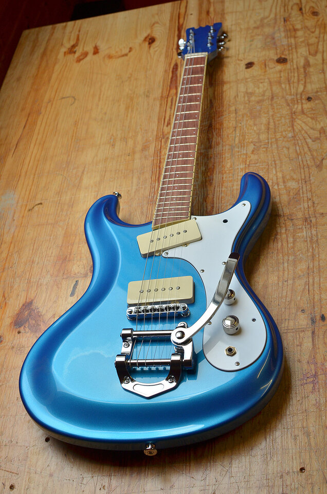 Eigenbau_Mosrite the Ventures Copy (4).jpg