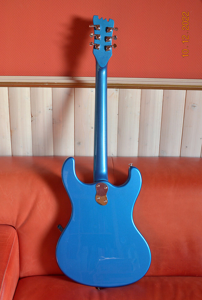 Eigenbau_Mosrite The Ventures Kopie_JH (3).jpg