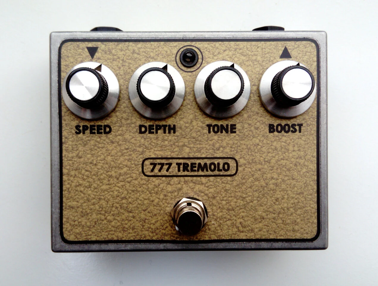 electroboy 777 tremolo.webp