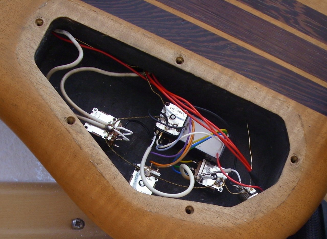 ELEKTRONIK.jpg
