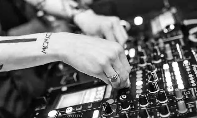 User-VÖ: "Stomp to the Beat" 