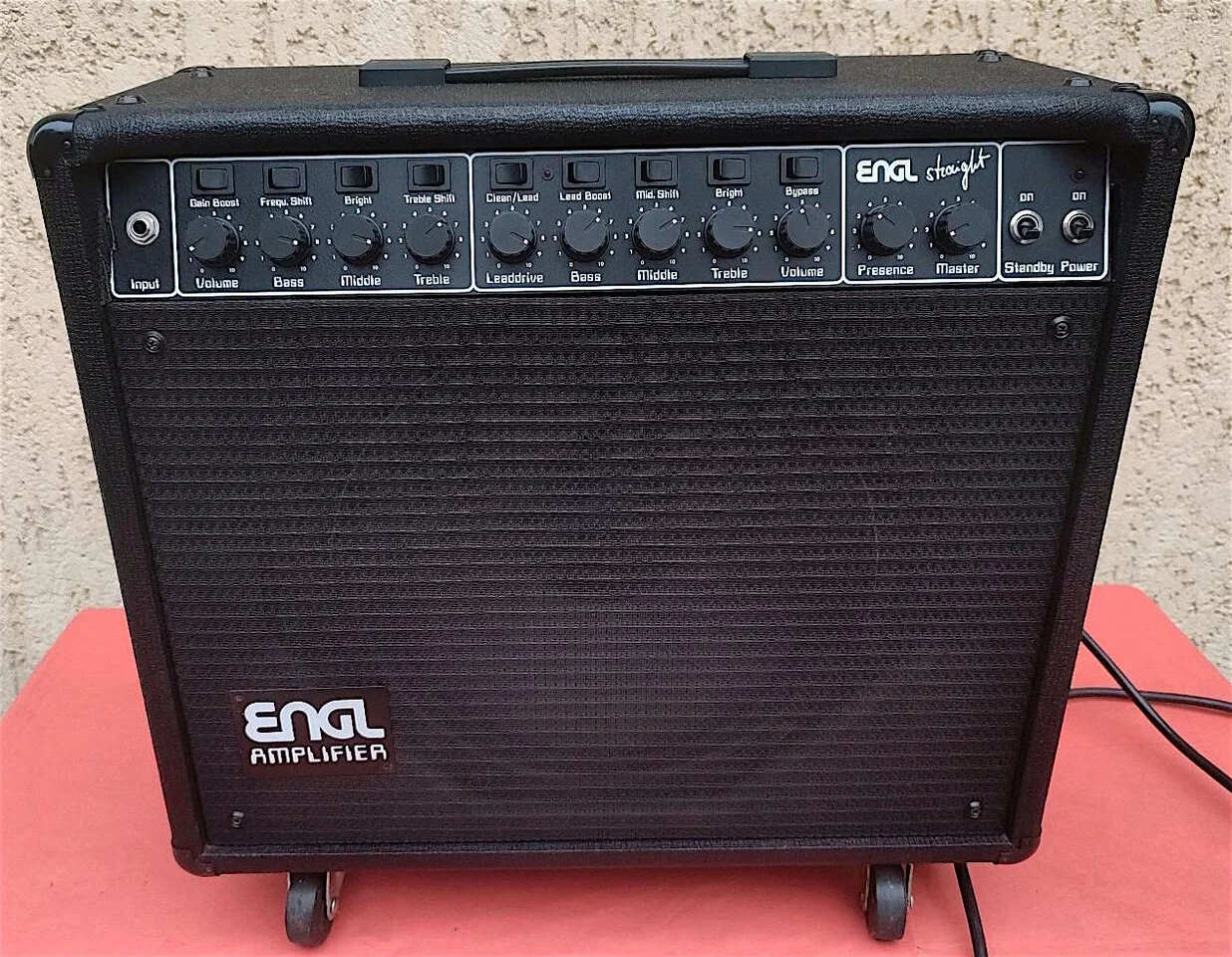 Engl Straigth 100 (EL34).jpg