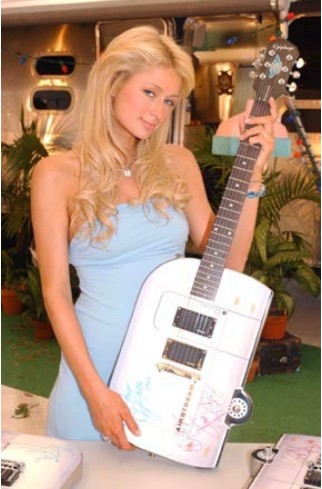 Epiphone-Airscreamer-Paris-Hilton.jpg