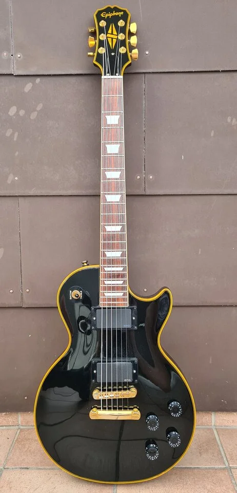 Epiphone Les Paul Classic Custom 01_K.webp